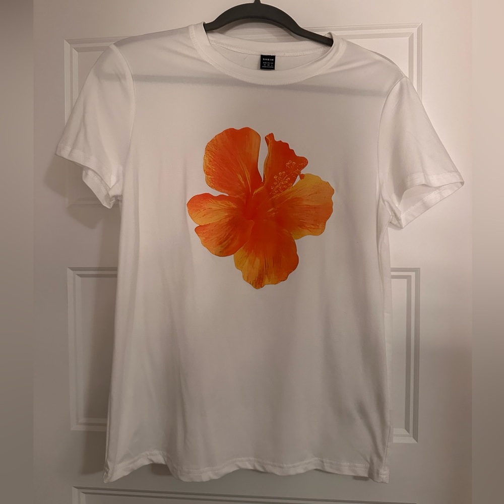 SHEIN Flower Top
